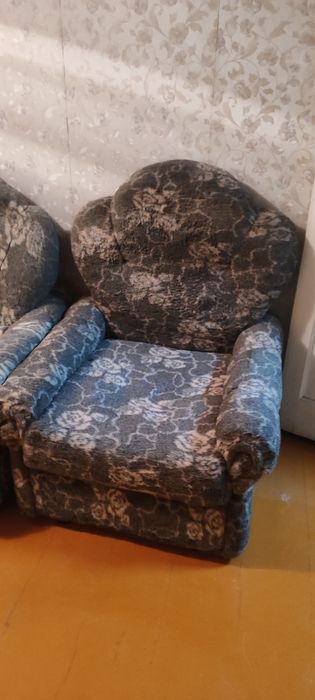 Продам Диван тр-ся химчистка