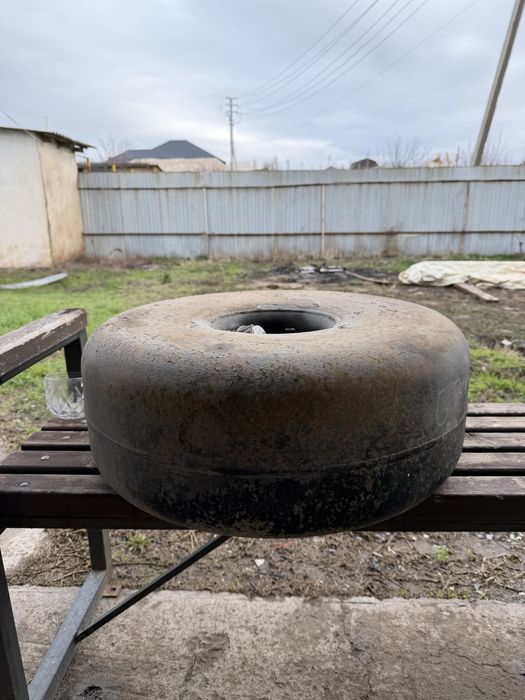 Продам 2 газовых балона. По 20к