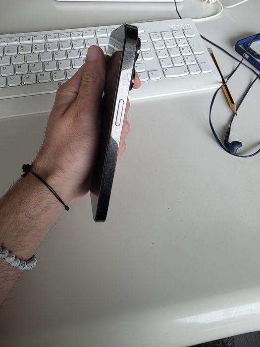 Vând Iphone 14 pro
