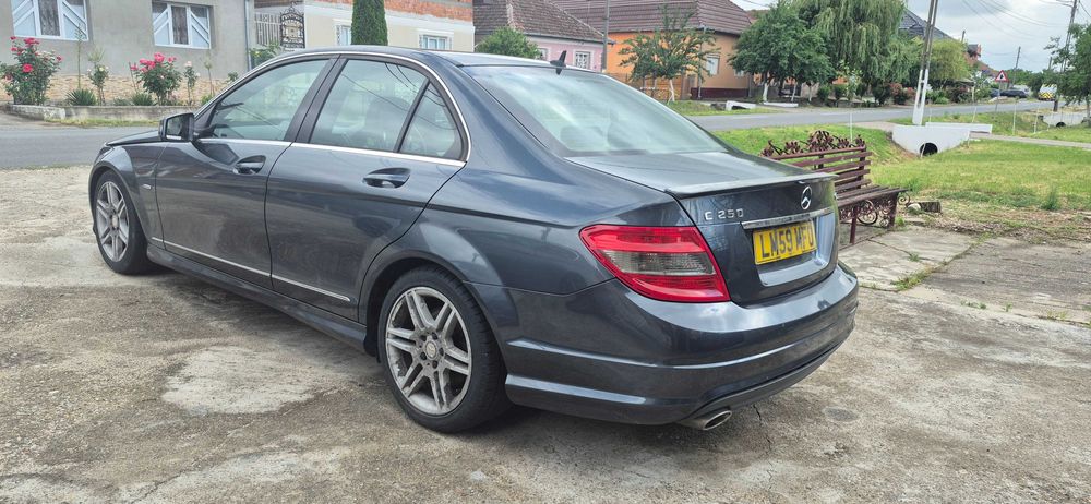 MERCEDES-BENZ C-Class 2009 — imagine 4