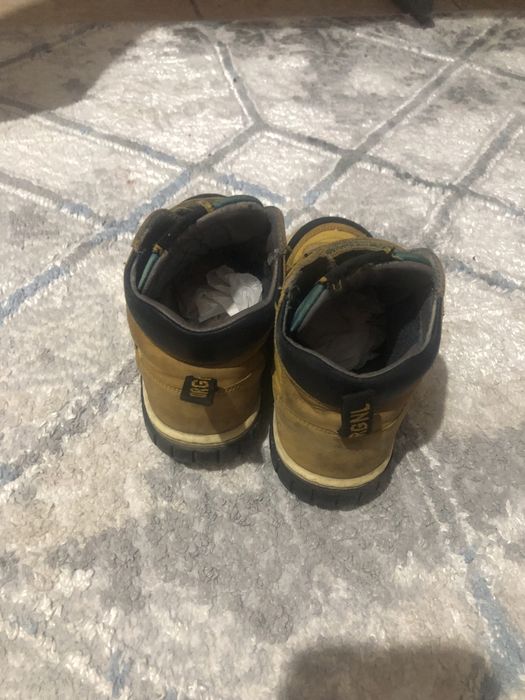 Ботинки детские кожаные