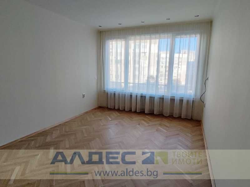 Дава се под наем Двустаен апартамент в София, Гео Милев - 71 кв.м за 550 € - Снимка #5