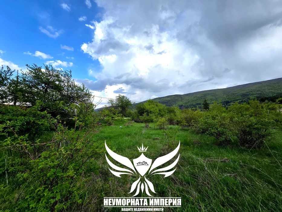 Продавам земя  4000кв.м. в село Гълъбово, първа линия