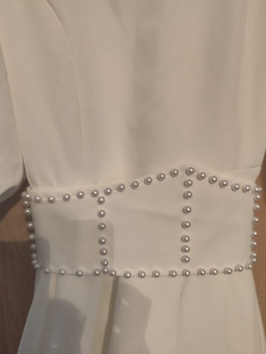 продам два платья новые, размер 46-44