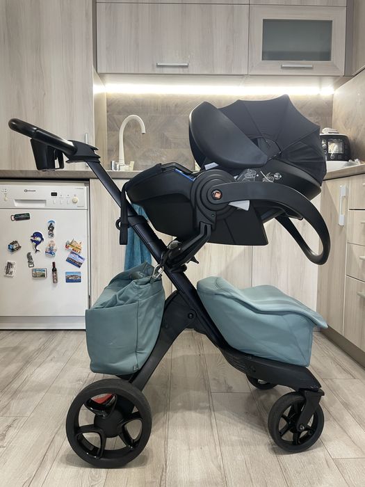 Бебешка количка stokke