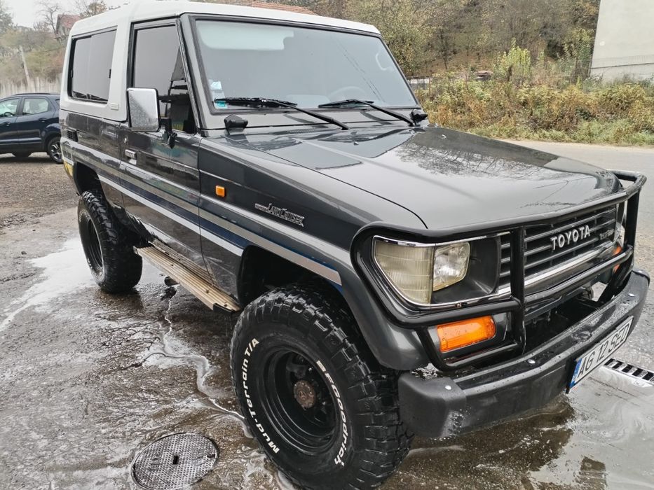 Toyota Land Cruiser j 73 istoric