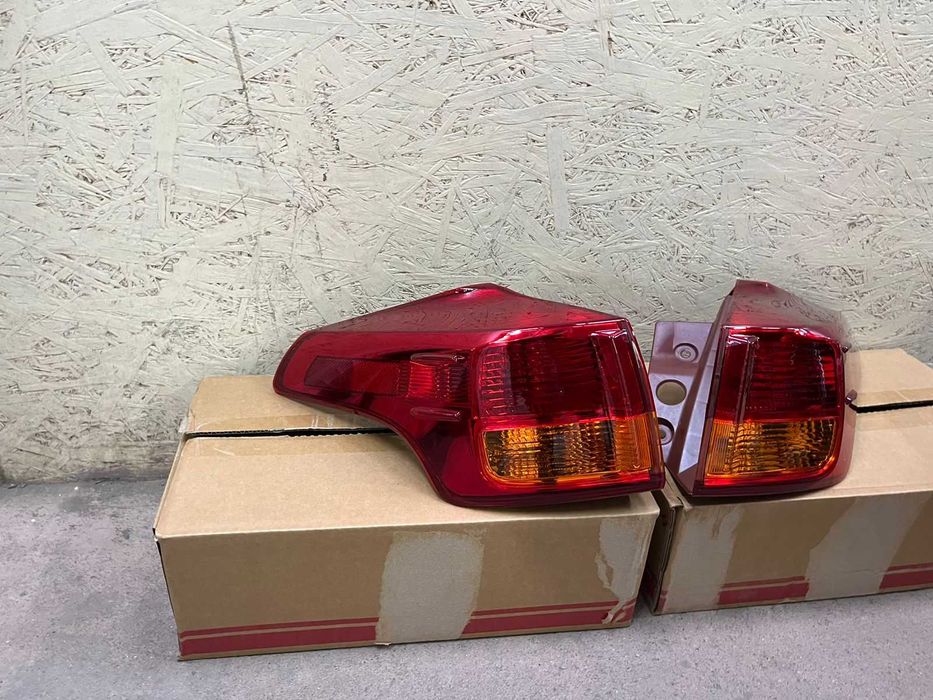 Фонарь на Тайота Рав4 2013- / Toyota Rav4 2019