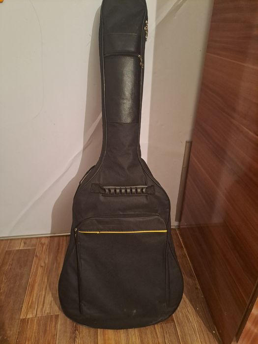 Гитара  чехолымен