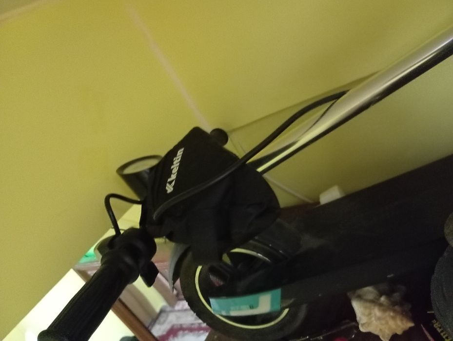Vând trotineta powerocks s1