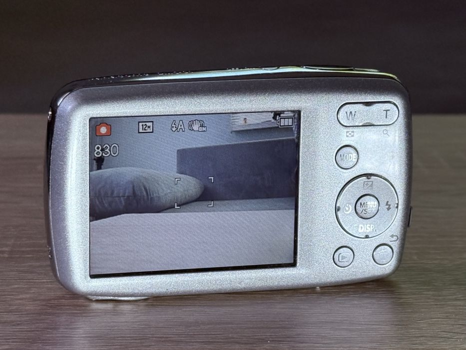 Lumix DMC-S1 Leica Lens