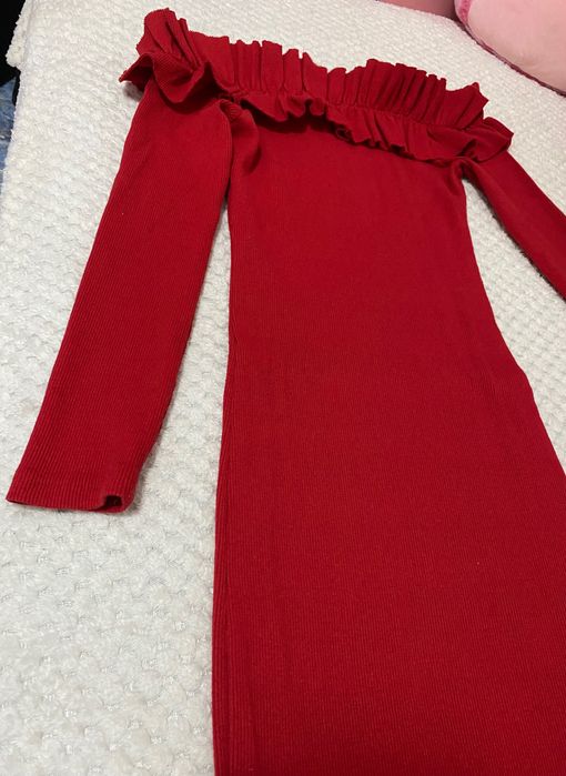 Прилепнала рокля