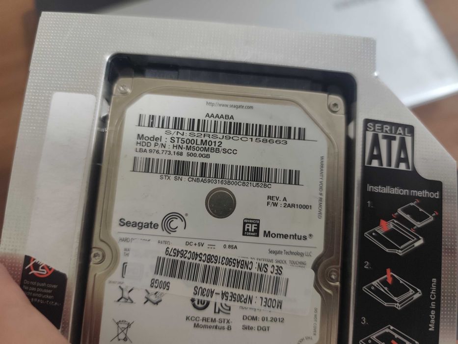 Продам ноутбук на запчасти samsung