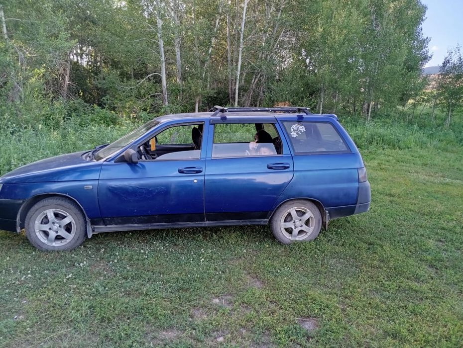 Продам машину Ваз 2111