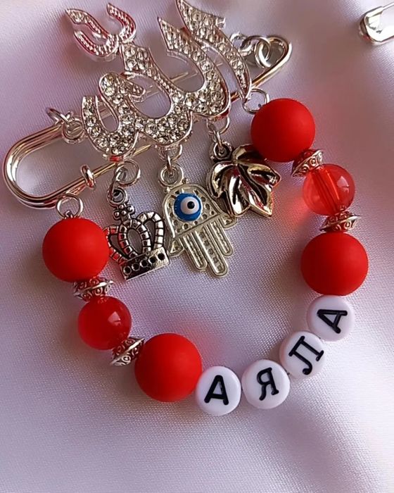 Именная булавочка