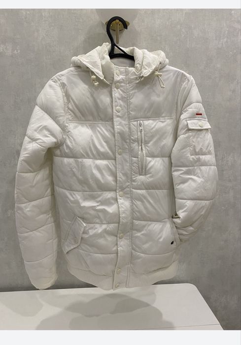 Женские весенние  куртки