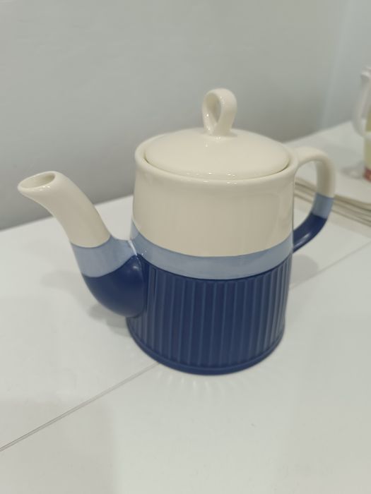 Продам срочно посуду