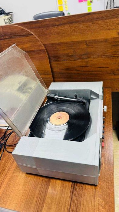 радиола ВЕГА 300 стерео