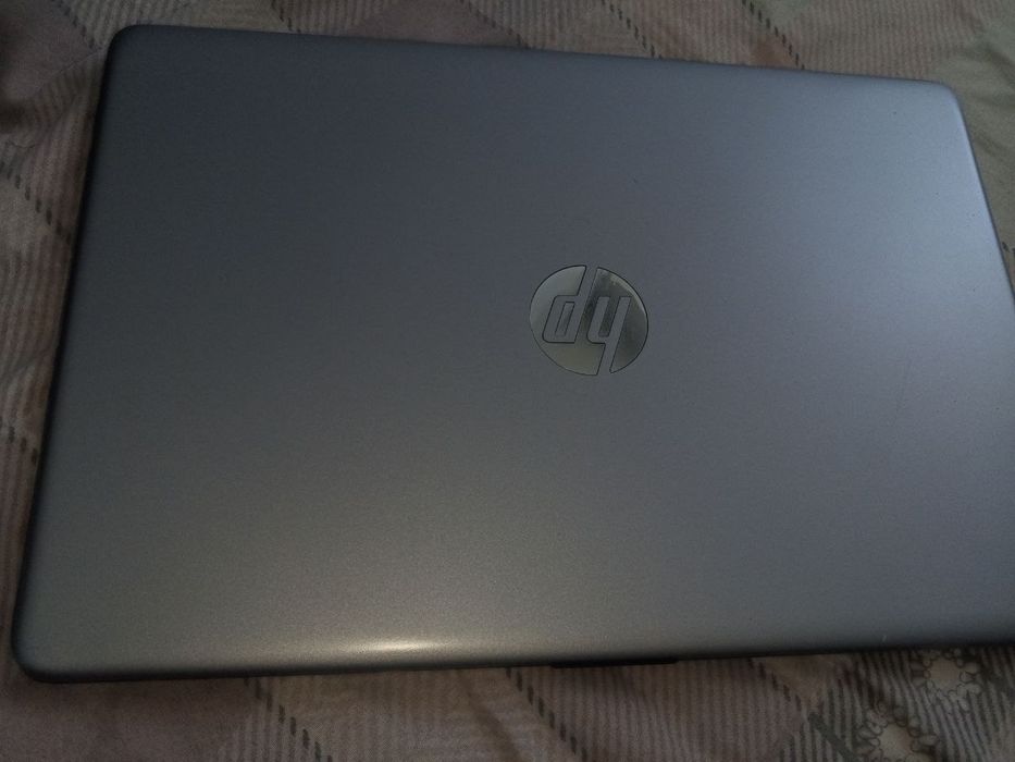 HP noutbuk 250 9G