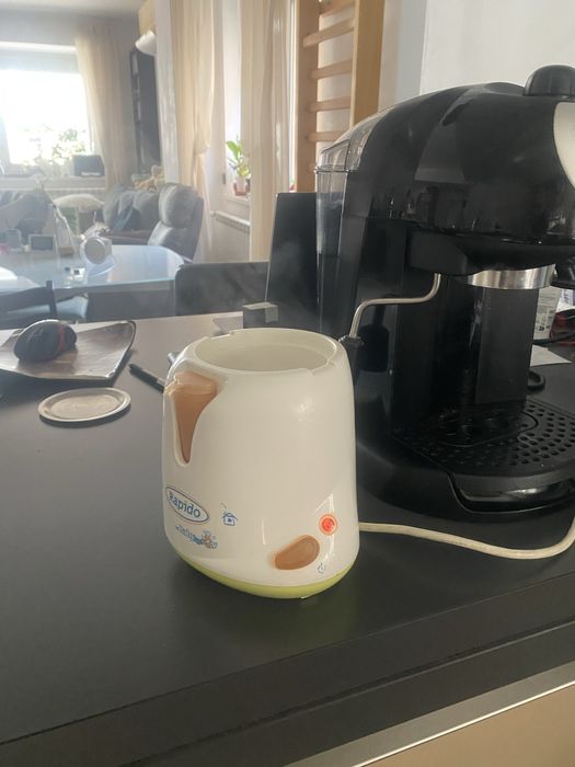 Fierbator pentru biberoane sau mancare de bebelusi