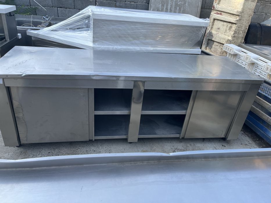 Работна маса неръждавейка