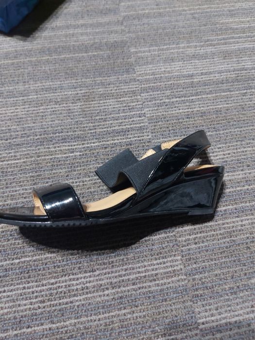 Sandale noi fara etichete