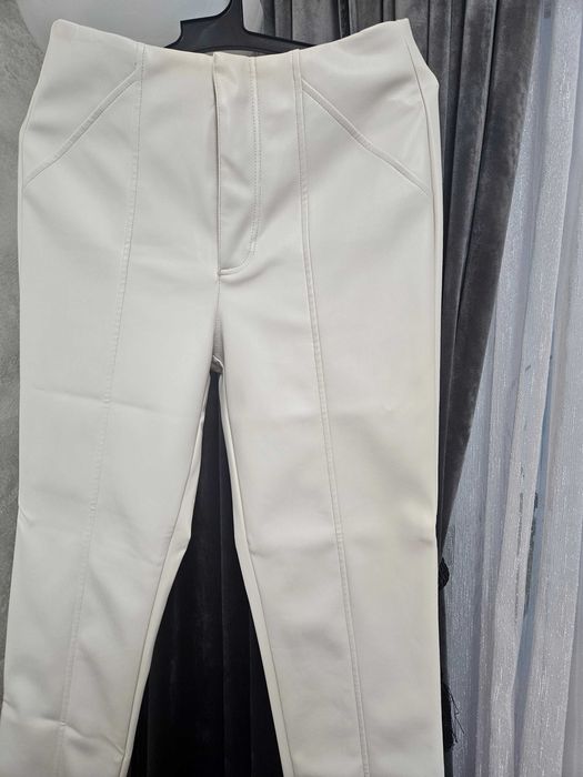 Pantaloni dama piele marimea S
