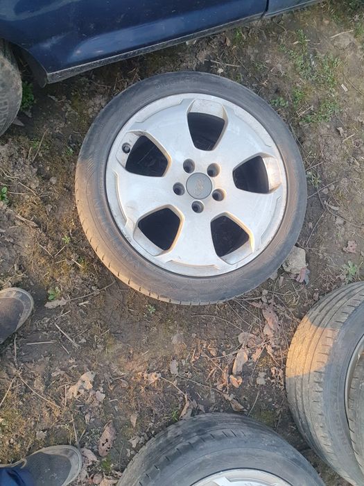 Jenti aliaj Audi pe 17