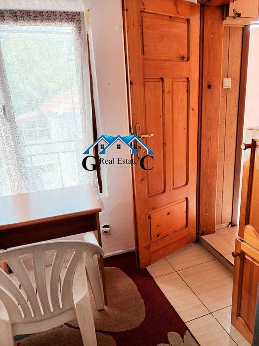 Дава се под наем Етаж от къща в Варна, Трошево - 12 кв.м за 153 € - Снимка #5