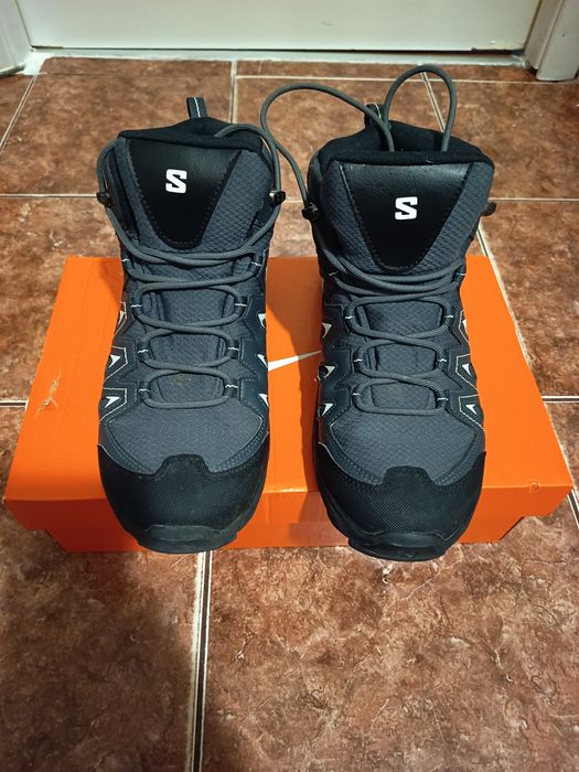 Ghete Salomon impecabile - Vândute