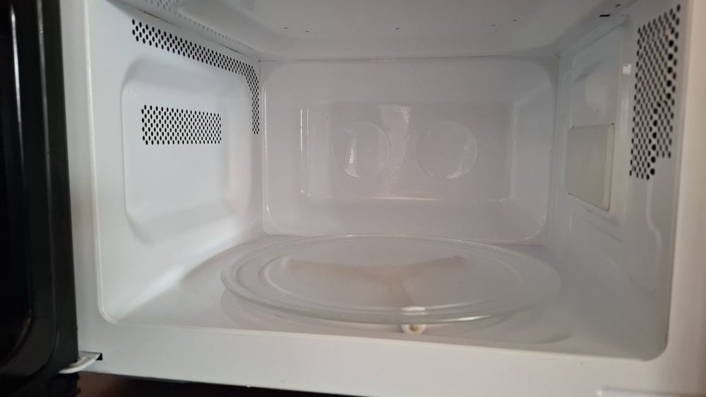 Cuptor microunde Daewoo