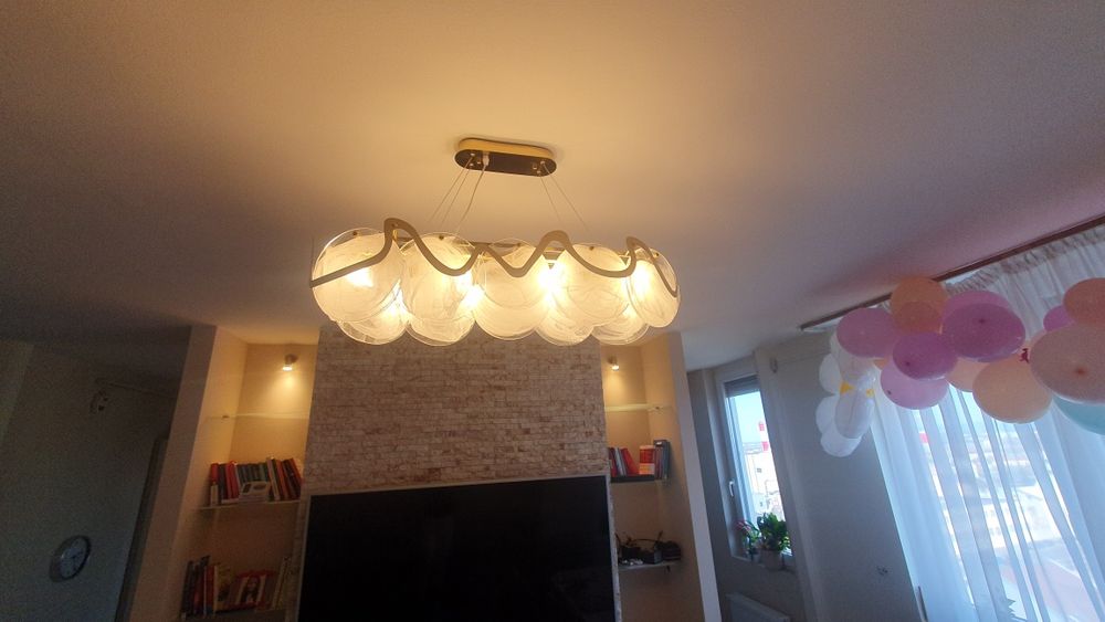 Vând candelabru luxos- modern