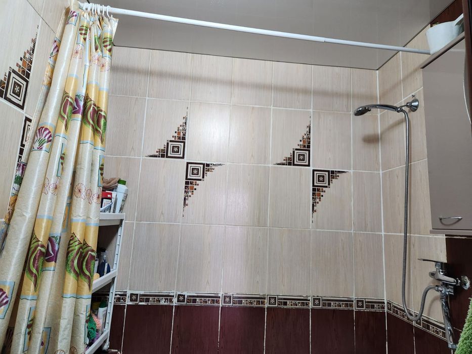 Продам квартиру.8мкрн