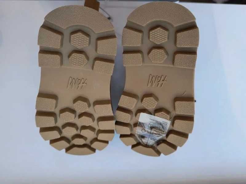 Ghete noi H&M, marimea 18/19