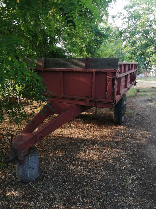 Remorca tractor o axa-3tone