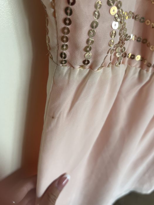 Дамска рокля с колан