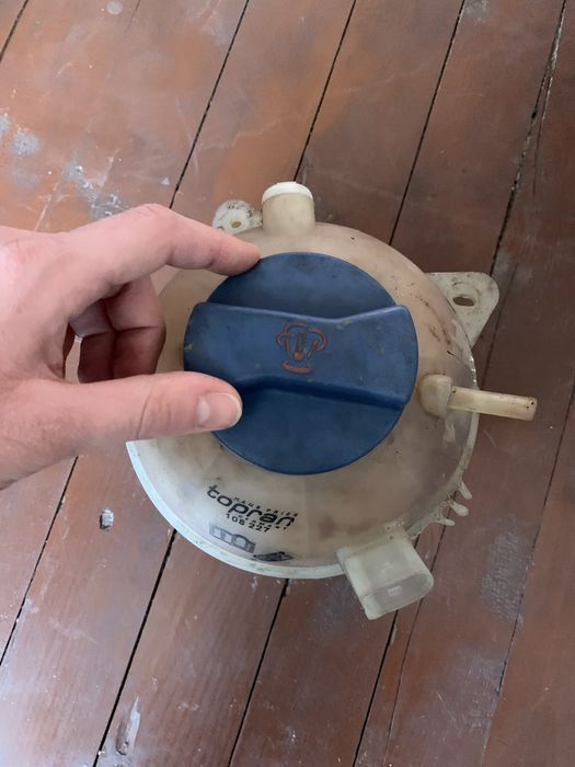 Казанче за антифриз