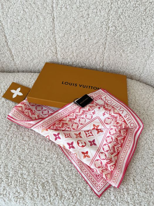 LV дамски шал New Season