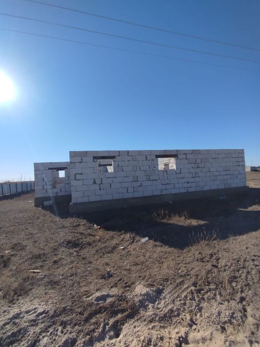 Дом недостроенный