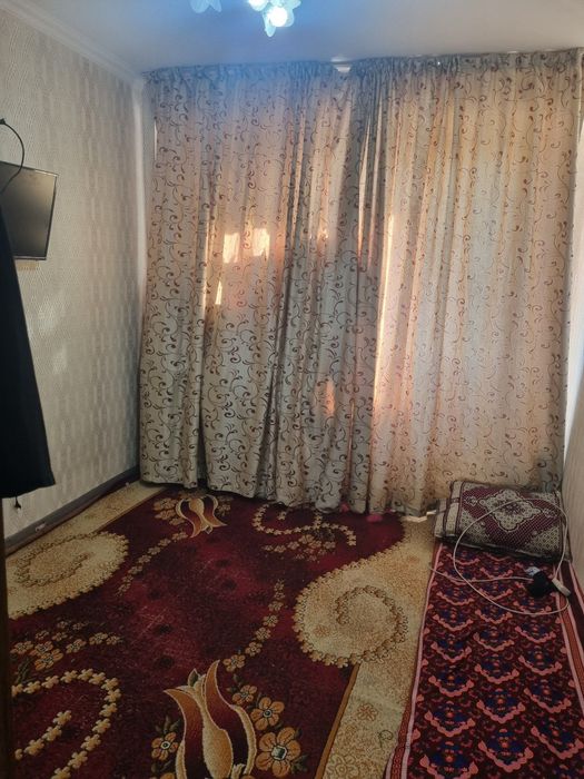 Сотилади Чилонзор 20 квартал 2 хонали