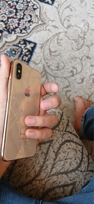 Iphone xs sotiladi srochno