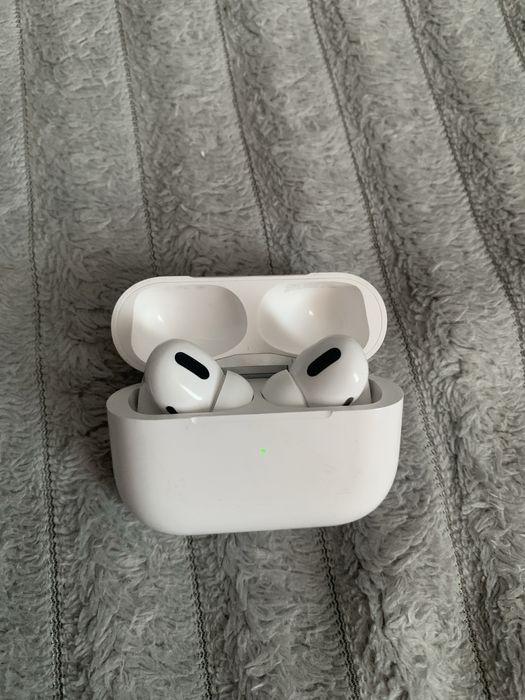 обменяю айфон хс и продам аирподс про