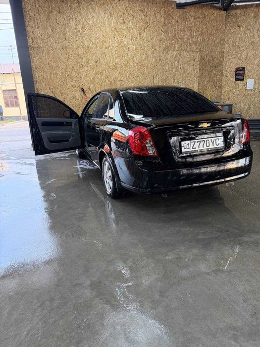 автомобиль Daewoo Gentra
