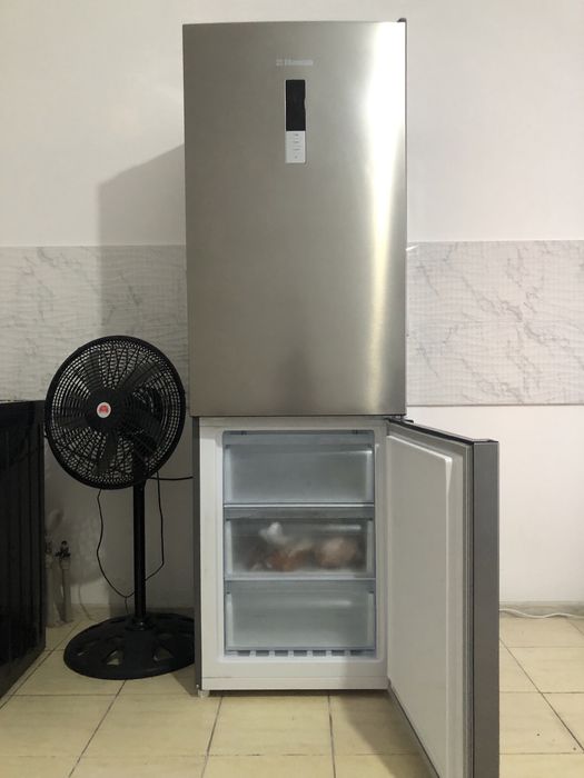 Холодильник Hansa