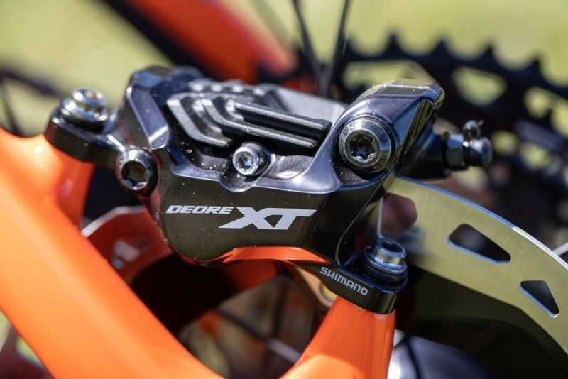 Предна спирачка Shimano XT M8120 4-бутална (L.900mm)