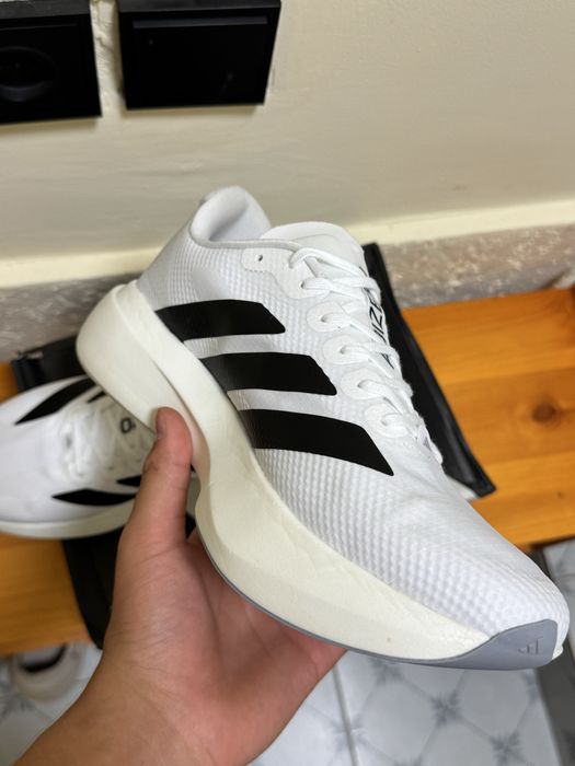 Продаю Adidas Adizero Evo SL