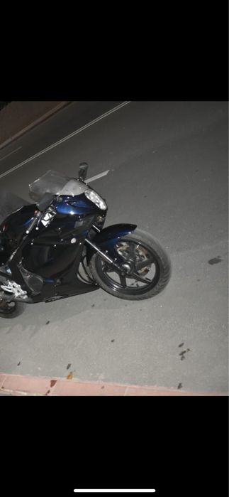 Vand hyosung gt r125 comer