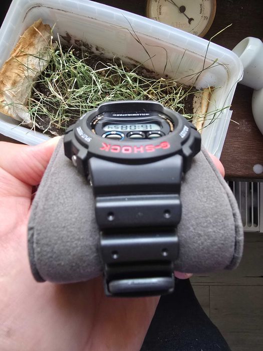 Casio G-Shock DW-6900U nou
