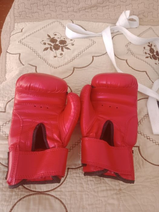 Перчатка на 7-8 лет.