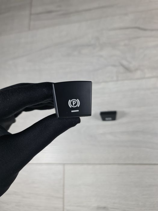 Buton-P-Parcare-Parking-Bmw-Seria-5-7-X3-X4-X5-X6-F10-F15-F16-F01-F25