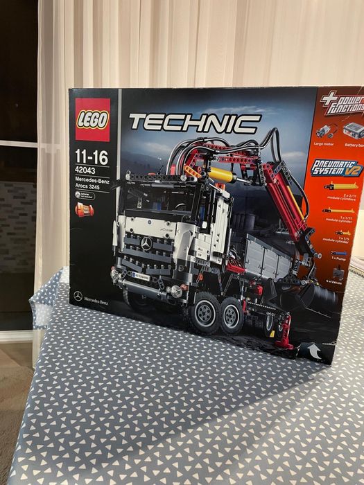 LEGO Technic 42043 Mercedes Arocs 3245